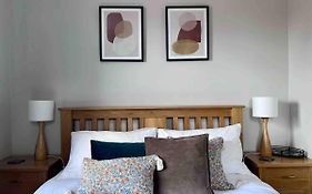 Cosy Georgian Cottage - Parking - Central Frome